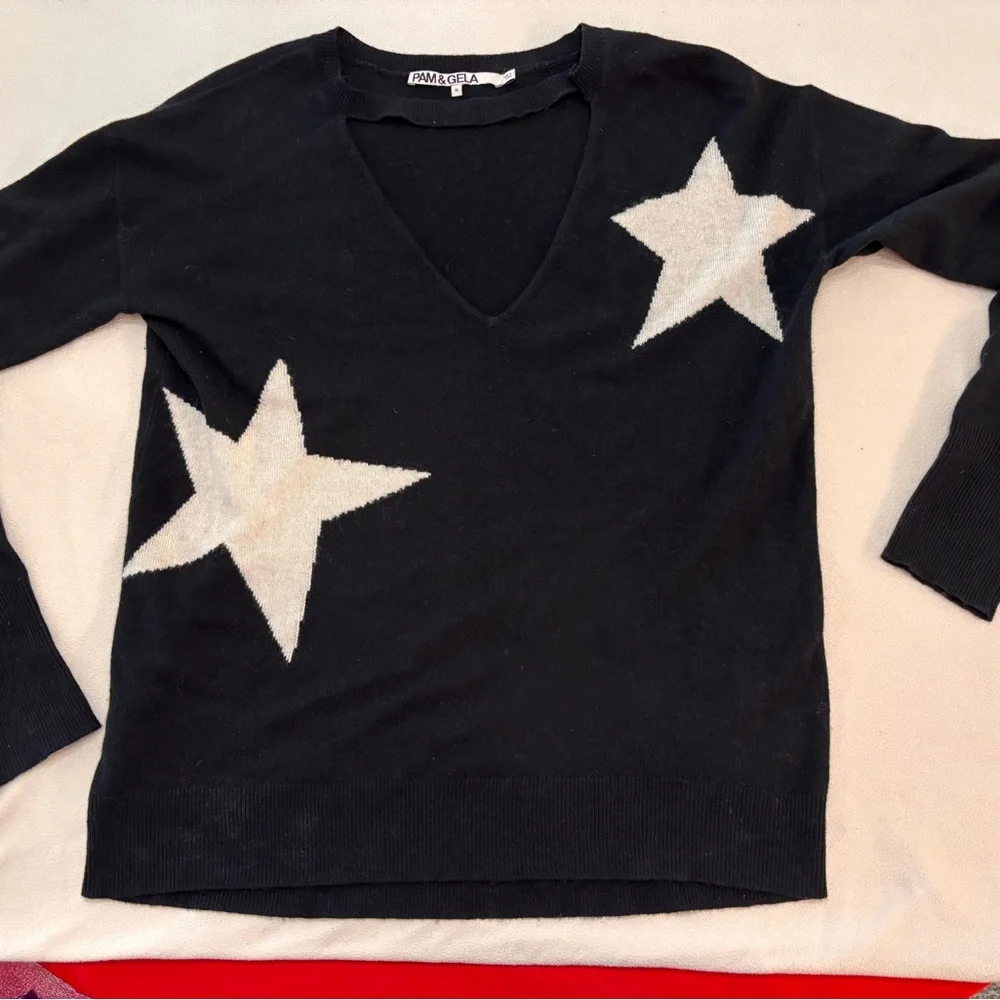 Pam &  Gela  Black Star Sweater- V- neck cutout detail. Size S - Picture 4 of 9